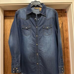 Ladies Wrangler denim shirt - Size XL